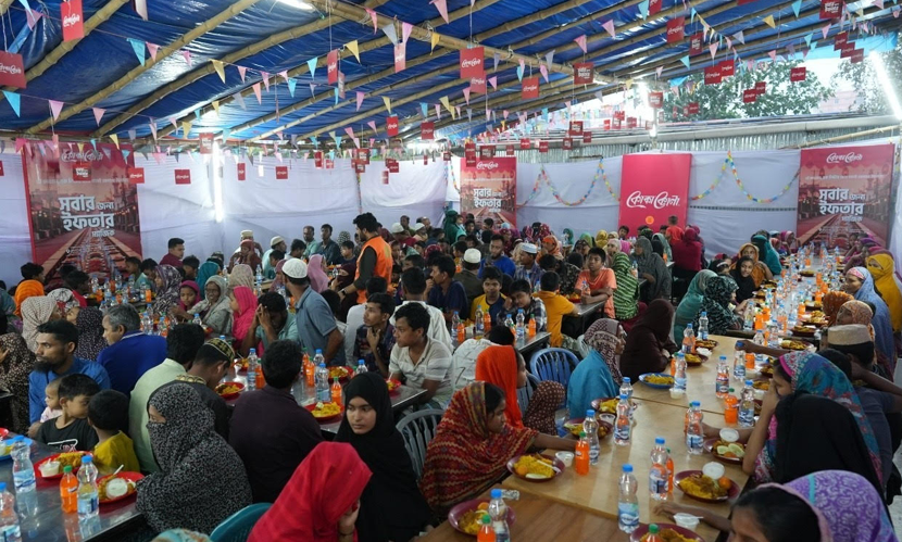 সুবিধাবঞ্চিতদের মুখে হাসি ফোটাতে রমজানে কোকা-কোলার বিশেষ উদ্যোগ