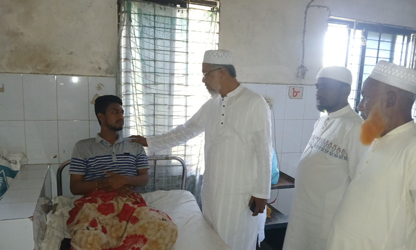 মাদক কারবারিদের হামলায় সাংবাদিক আহত