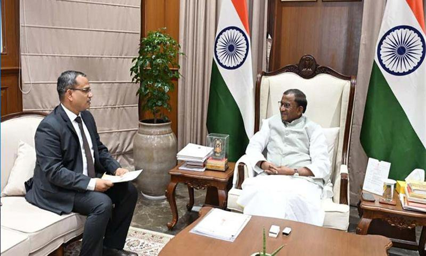 আসামের রাজ্যপালকে বাংলাদেশ সফরের আমন্ত্রণ
