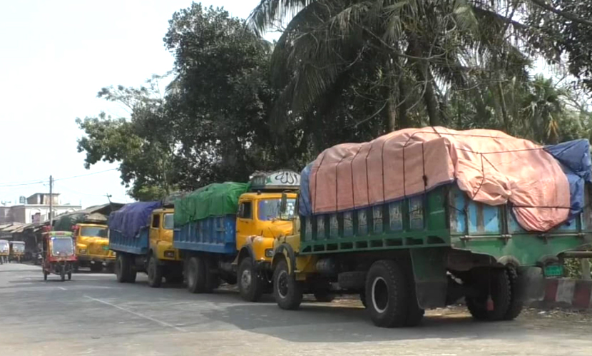 ভোলায় পাচারের সময় ৭১ টন সরকারি টিএসপি সার জব্দ