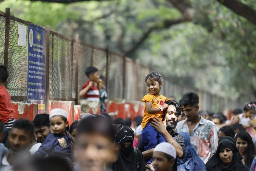 চারদিকে শুধু শিশুদের হাসি, কোলাহল আর উচ্ছ্বাস। ছবি: সিনিয়র ফটোকরেসপন্ডেন্ট হাবিবুর রহমান।