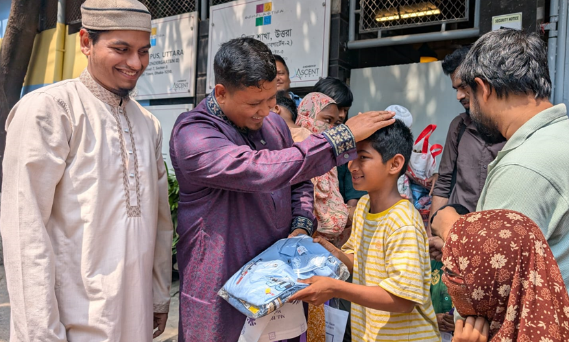 পথশিশুদের ঈদ আনন্দে রাঙালো কানেকশন এইড ফাউন্ডেশন