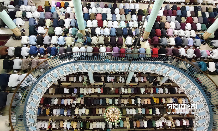 বায়তুল মোকাররমে ঈদের ৫ জামাত অনুষ্ঠিত