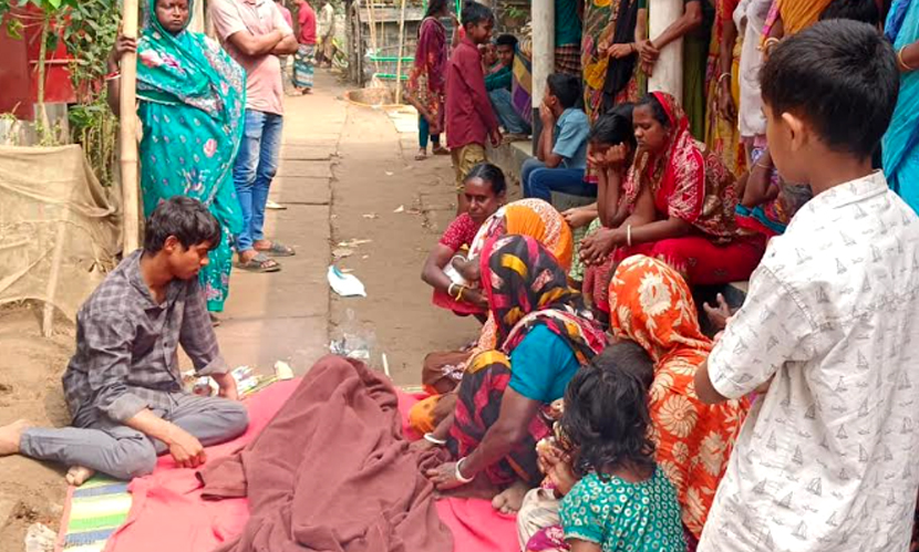 বিয়ে বাড়ির আলোকসজ্জার তারে বিদ্যুতায়ীত হয়ে শিশুর মৃত্যু