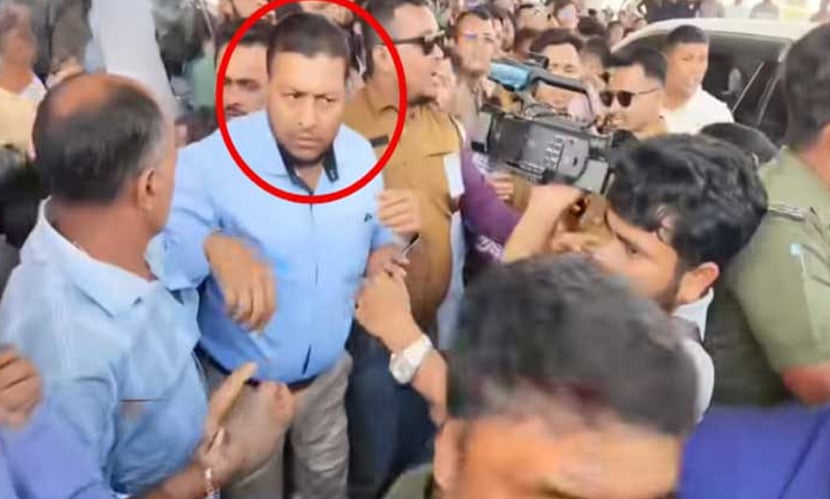 কক্সবাজার বিমানবন্দরে সাংবাদিকদের ওপর যুবদলের হামলা, আহত ২