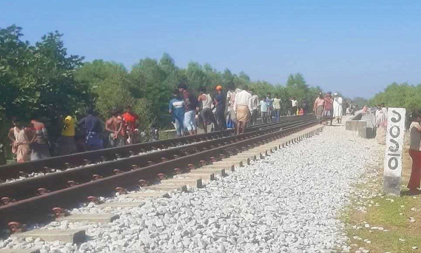 চকরিয়ায় ট্রেনে কাটা পড়ে শিশু নিহত