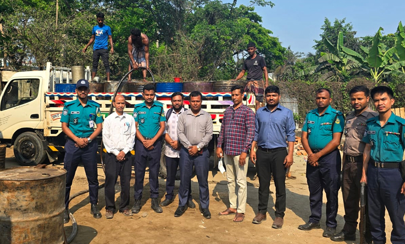 ৬ টন ডিজেল জব্দ, নজরদারিতে চট্টগ্রামের তেল কারবারিরা