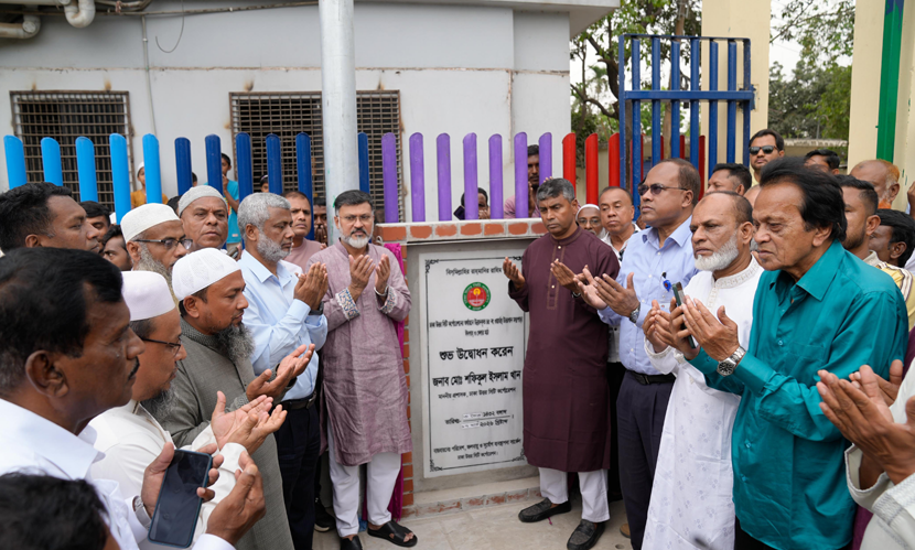 উত্তরখানে ঈদগাহ ও খেলার মাঠ উদ্বোধন করলেন ডিএনসিসি প্রশাসক