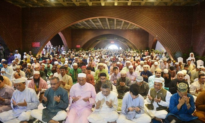 জাতীয় সংসদ ভবনে ঈদুল ফিতরের নামাজের জামাত অনুষ্ঠিত