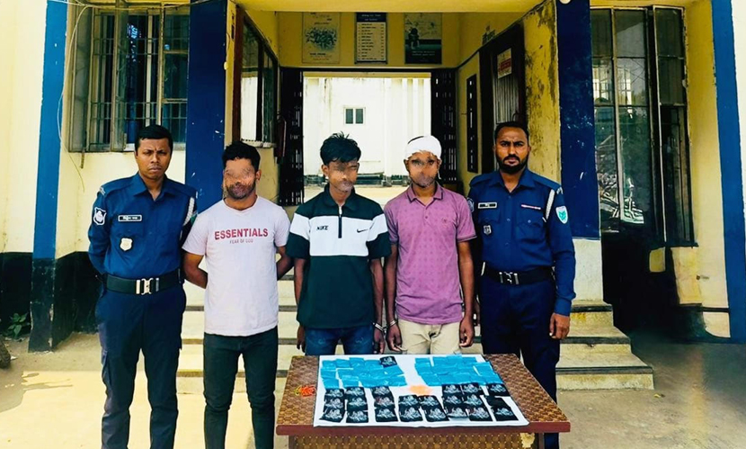 সিলেটে রেস্তোরাঁ থেকে ১০ হাজার পিছ ইয়াবাসহ গ্রেফতার ৩