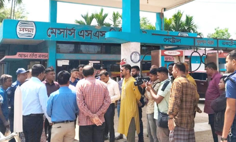 কুড়িগ্রামে প্রশাসনের কঠোর নজরদারিতে ফিলিং স্টেশনগুলো