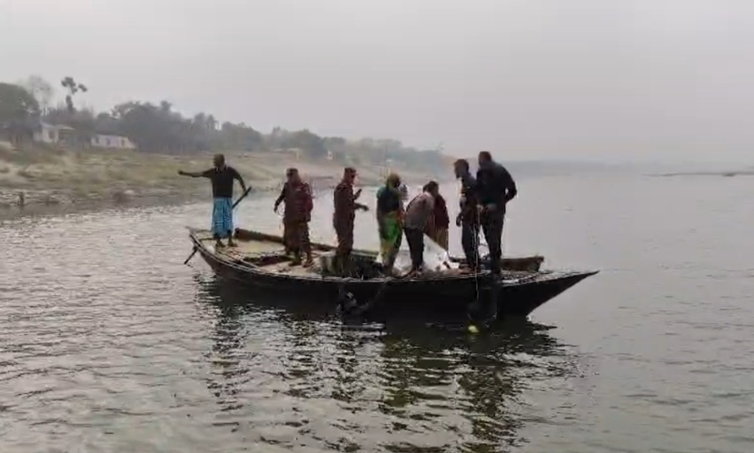 নদীতে গোসলে নেমে দুই শিশু নিখোঁজ, ১৯ ঘণ্টা পর একজনের মরদেহ উদ্ধার