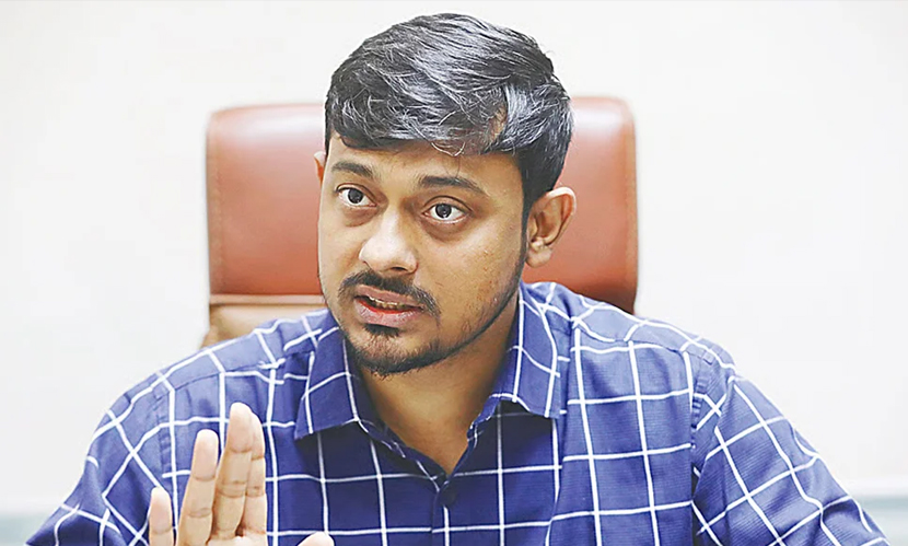 ৪ ঘণ্টা লাইনে দাঁড়িয়েও তেল না পাননি নাসীরুদ্দীন পাটওয়ারী