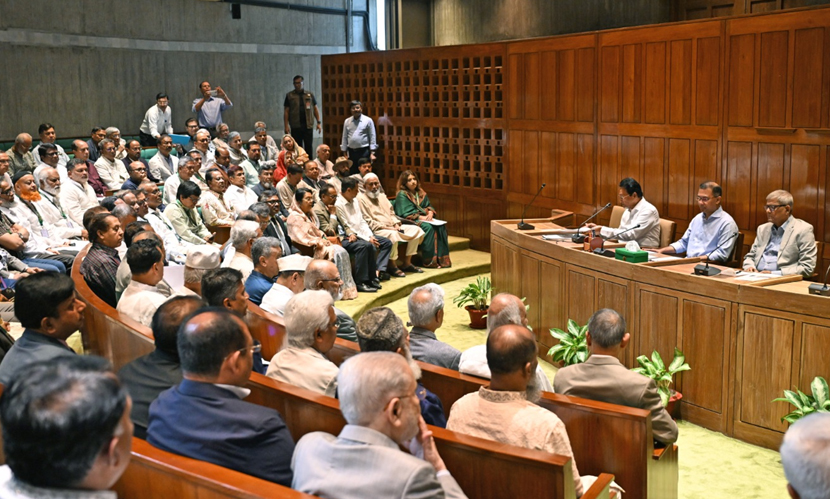 সংসদ সদস্যদের দিকনির্দেশনা দিলেন প্রধানমন্ত্রী