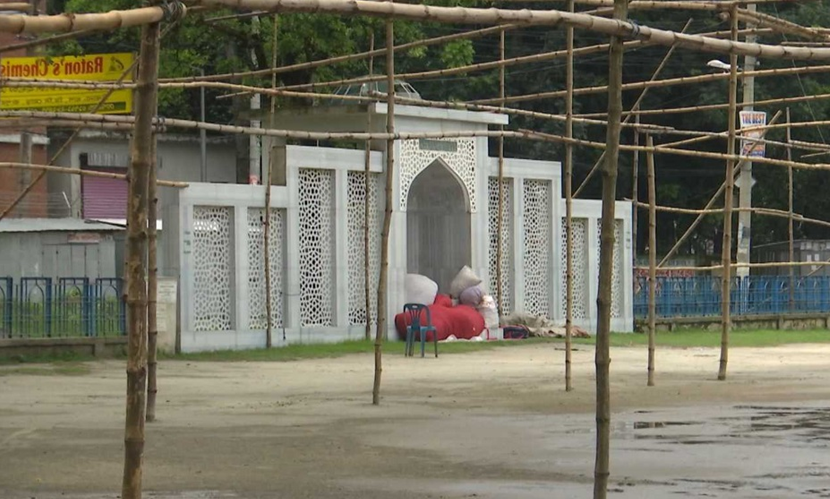রংপুরে ঈদুল ফিতরের প্রধান জামাত কালেক্টরেট ঈদগাহ মাঠে