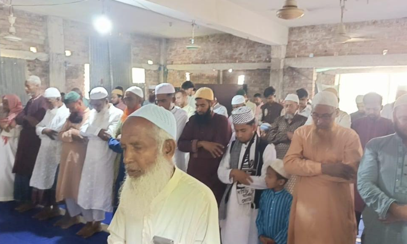 সৌদি আরবের সঙ্গে মিল রেখে সাতক্ষীরার ২০টি গ্রামে ঈদ উদযাপন