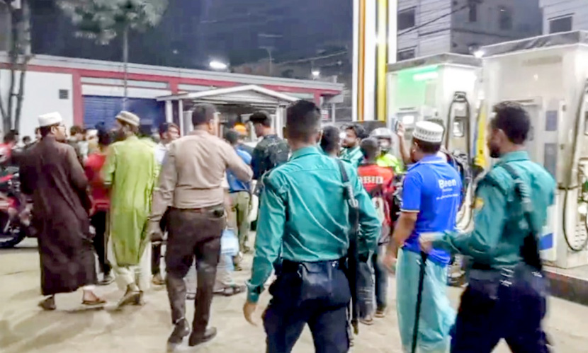 সিলেটে তেল না পেয়ে পাম্পের কর্মীকে ছুরিকাঘাত