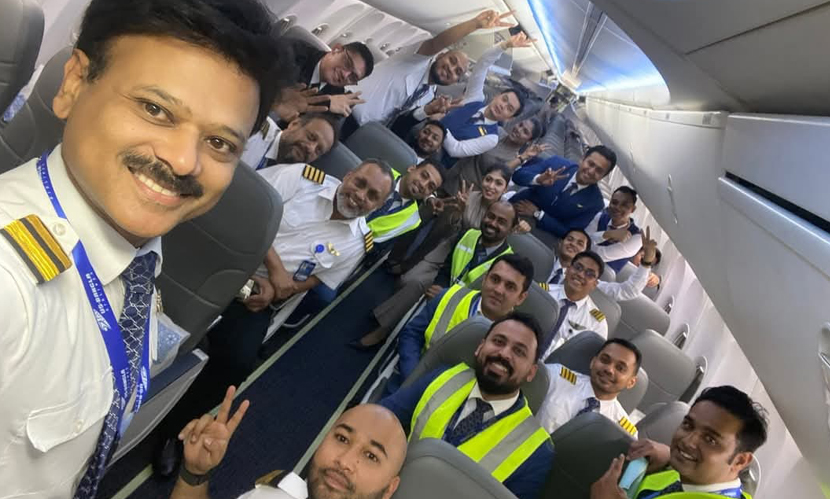 পাইলট ও ক্রু উদ্ধারে পেশাদারিত্ব দেখাল ইউএস বাংলা এয়ারলাইন্স