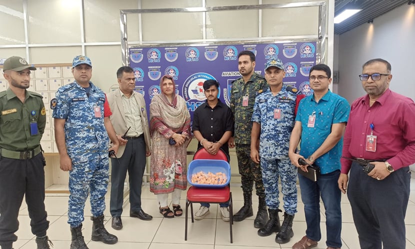 শাহজালাল বিমানবন্দরে ৪ হাজার পিস ইয়াবাসহ যাত্রী আটক