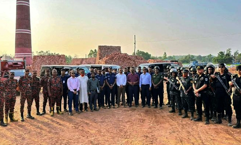 লোহাগাড়ায় ইটভাটায় অভিযান, ৩০ লাখ টাকা জরিমানা