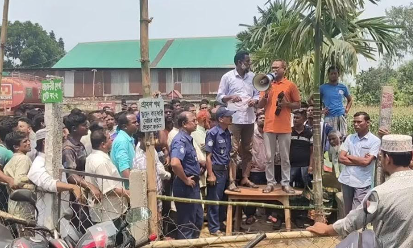 পঞ্চগড়ে ইউএনও’র ওপর হামলার ঘটনায় ৩০০ জনের বিরুদ্ধে মামলা