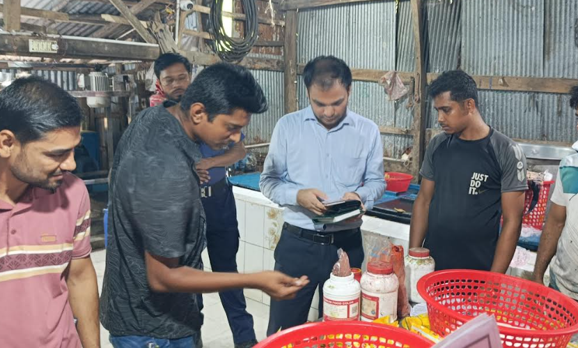 পিরোজপুরে নিষিদ্ধ কেমিক্যালে আইসক্রিম তৈরি, ১ লাখ টাকা জরিমানা