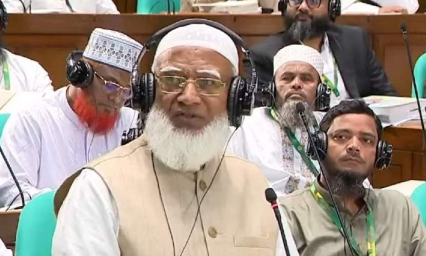 বাইরে তেলের সংকট, সংসদে নেই: বিরোধীদলীয় নেতা