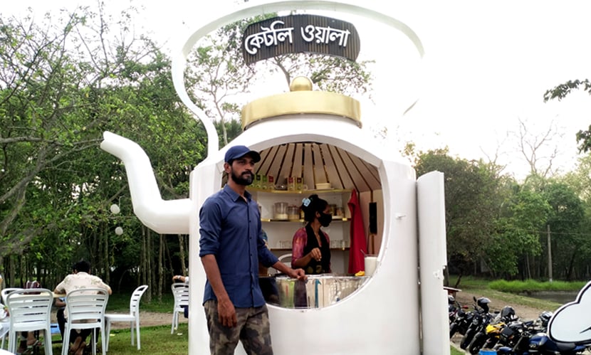 সেলসম্যান থেকে ‘কেটলিওয়ালা’ খুলনার আরজু
