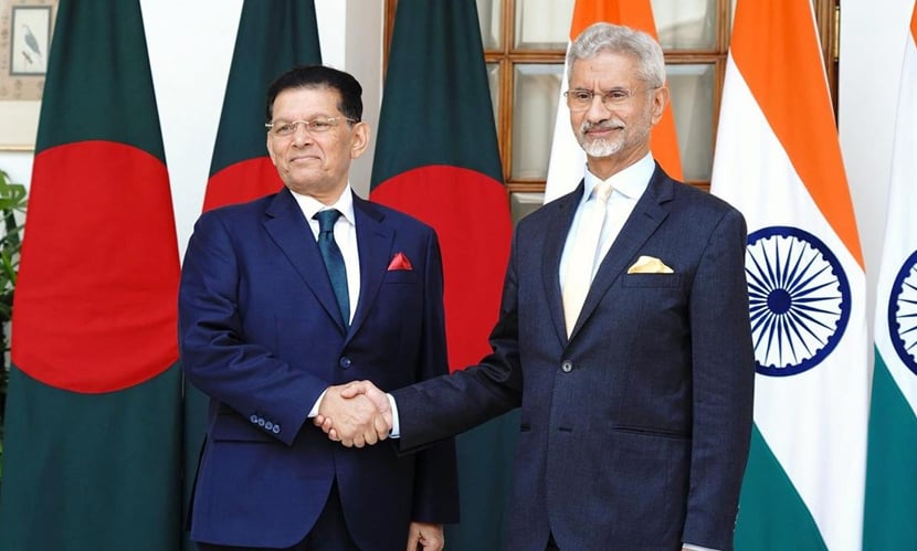 হাসিনার প্রত্যর্পণ দাবি ও প্রধানমন্ত্রীর ভারত সফর নিয়ে আলোচনা