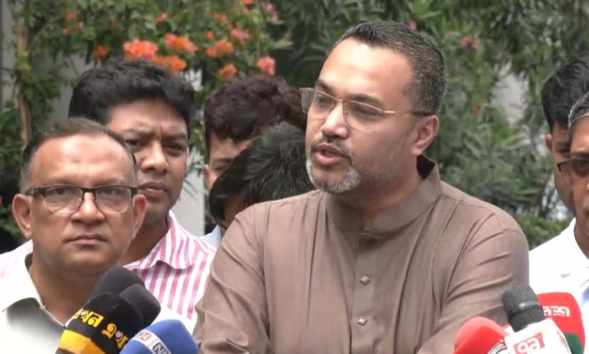 জুলাই থেকে প্রাথমিক শিক্ষার্থীদের পাটের ব্যাগ ও স্কুল ড্রেস দেবে সরকার