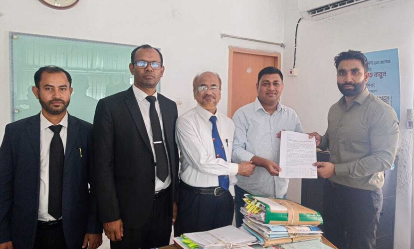 ইআইএ ছাড়াই বালু উত্তোলনের অনুমতি, বাতিলের দাবিতে স্মারকলিপি