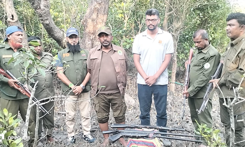সাতক্ষীরায় সুন্দরবনে বন্দুক ও কার্তুজ উদ্ধার