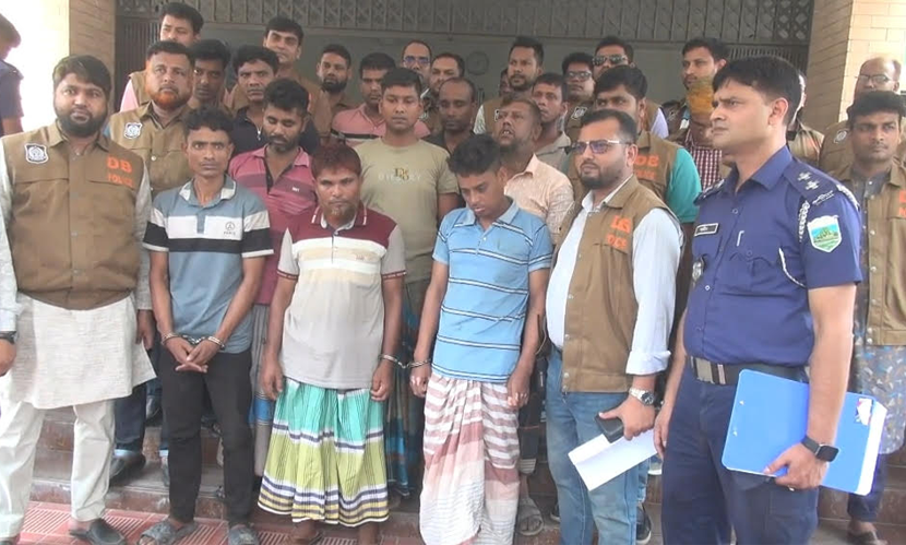 নাটোরে পাওয়ার গ্রিডে ডাকাতির রহস্য উদঘাটন, গ্রেফতার ১৩