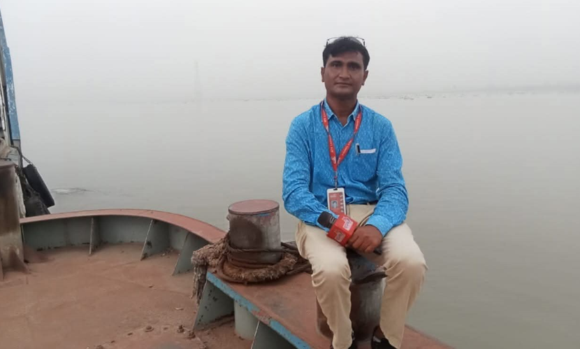 সাংবাদিককে মারধর ও পুলিশে দেওয়ার হুমকির অভিযোগ