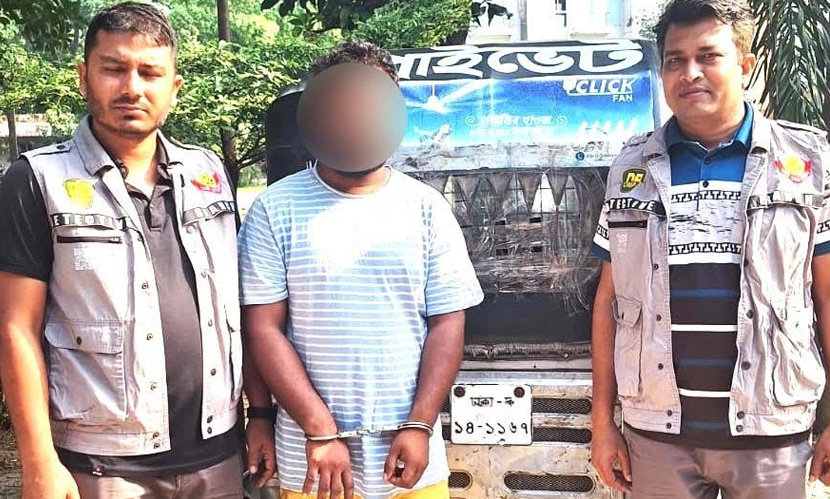 রাজধানীতে অটোরিকশাসহ প্রতারক চক্রের সদস্য আটক