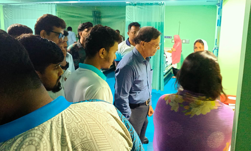 যবিপ্রবির ছাত্রী হলে খাবার খেয়ে অসুস্থ ৭০ শিক্ষার্থী