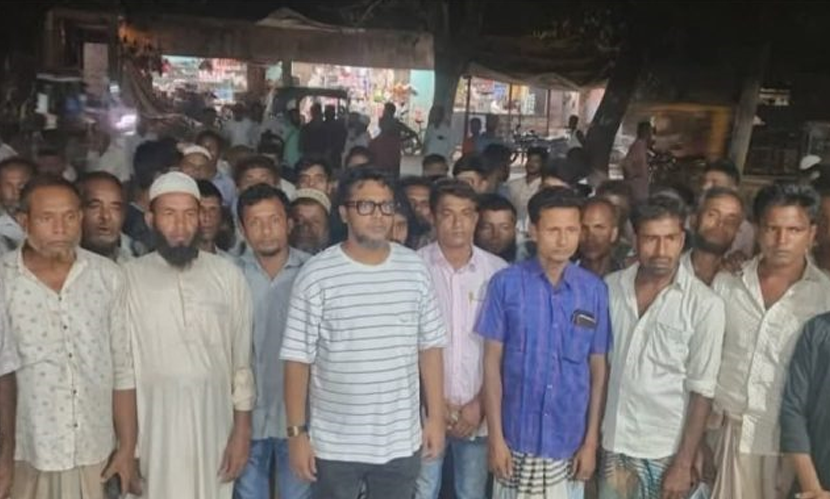 চকরিয়ায় তামাকের ন্যায্যমূল্য না পেয়ে বিক্ষোভ চাষিদের