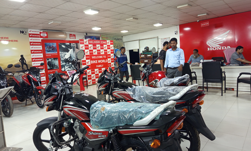 জ্বালানি সংকটে গাইবান্ধায় মোটরসাইকেল বিক্রি কমেছে