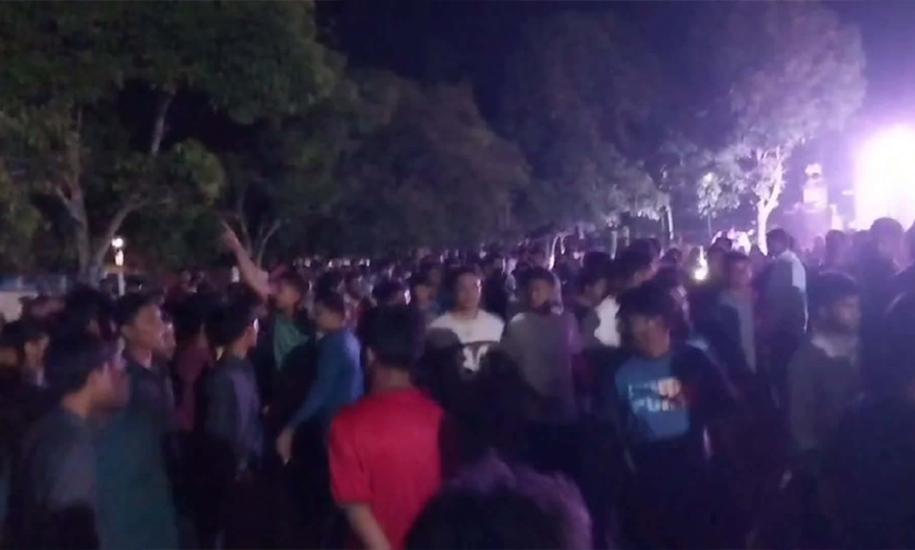 বাকৃবিতে শিক্ষার্থীদের সংঘর্ষে সাংস্কৃতিক অনুষ্ঠান স্থগিত