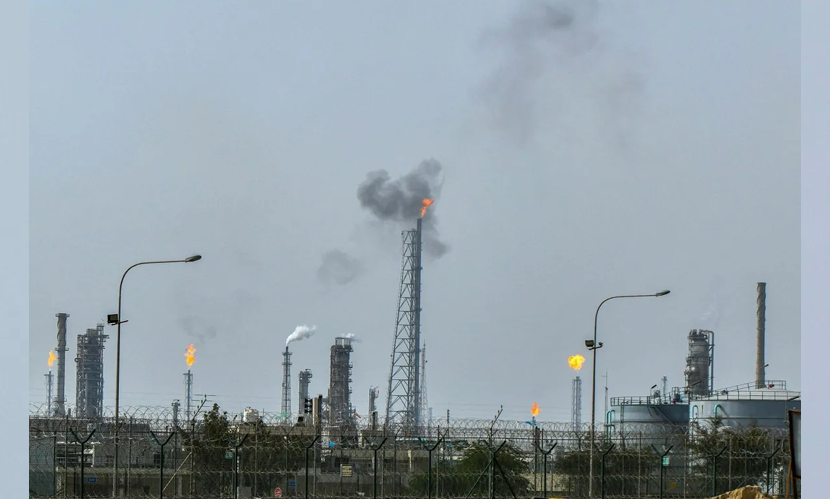 কুয়েতের প্রধান তেল শোধনাগারে ড্রোন হামলা, আগুন