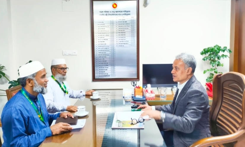 রহনপুর–ঢাকা রুটে আন্তঃনগর ট্রেনের দাবিতে মন্ত্রীর সঙ্গে সাক্ষাৎ