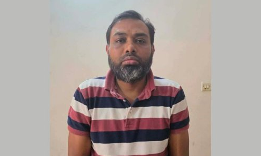 সাবেক স্বরাষ্ট্রমন্ত্রীর ক্যাশিয়ার শাহীন গ্রেফতার