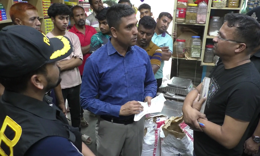 যশোরে ৪৩ হাজার লিটার ভোজ্য তেল জব্দ