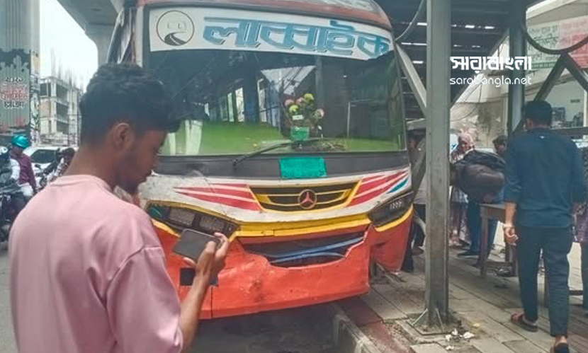 রাজধানীর ফার্মগেটে বাসের ধাক্কায় সিএনজিচালক নিহত