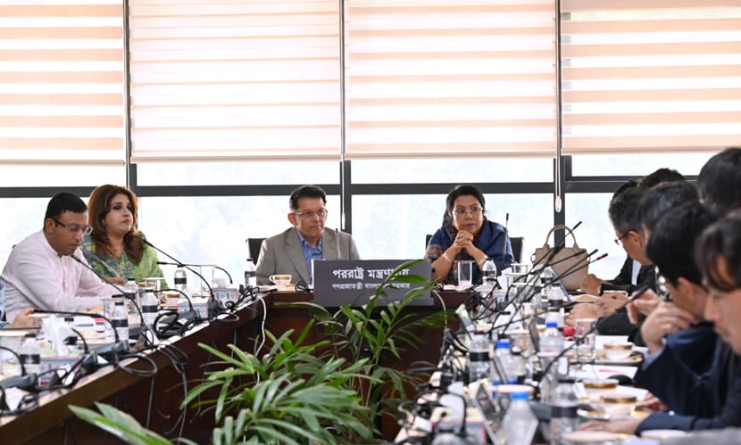 তৃতীয় টার্মিনাল পরিচালনা নিয়ে জাপানের প্রতিনিধিদলের সঙ্গে বৈঠক