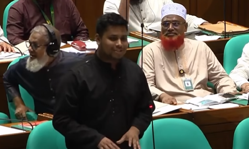 ট্যাক্স ফ্রি নয়, সরকারি মালিকানাধীন গাড়ি চেয়েছি: হাসনাত আব্দুল্লাহ