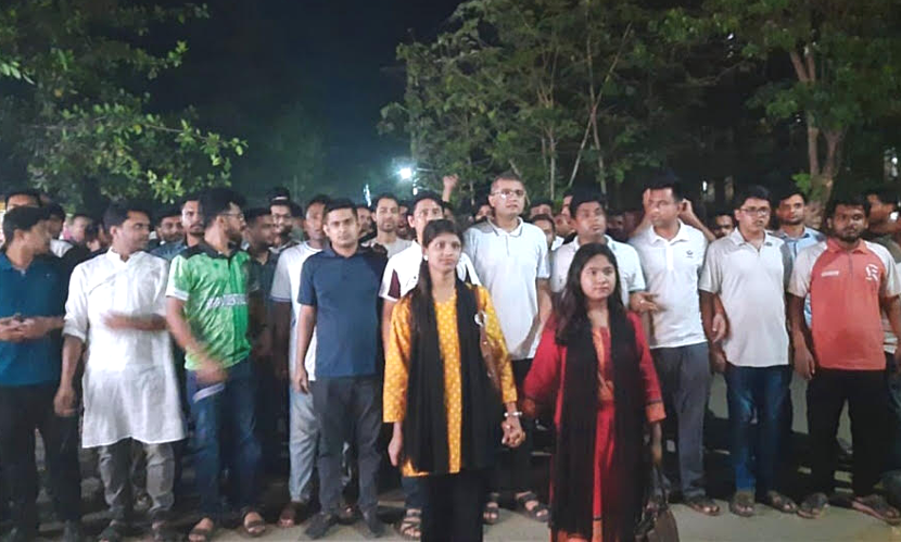 চট্টগ্রামে শিবিরের ‘হামলার’ প্রতিবাদে জাবিতে ছাত্রদলের বিক্ষোভ