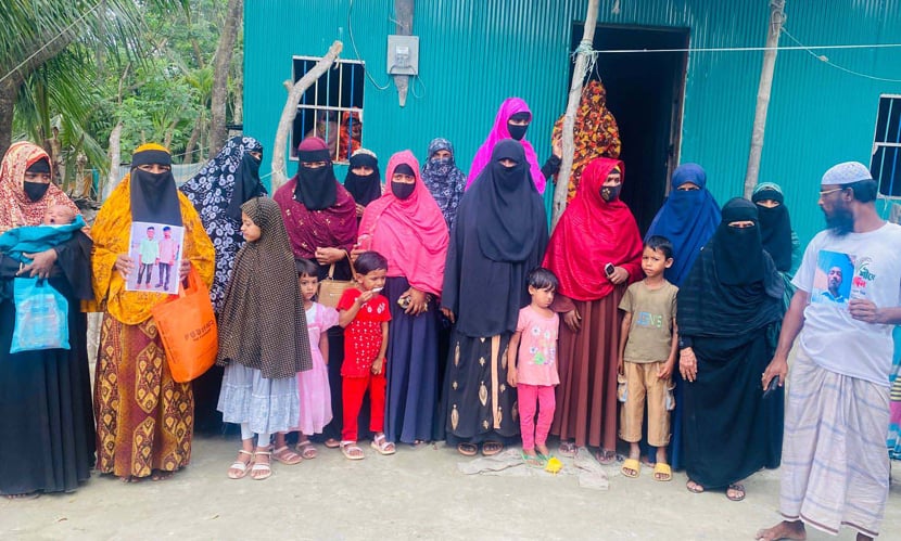 মিয়ানমারে লক্ষ্মীপুরের ১০ জেলেসহ আটক ১৬, উদ্ধারে পরিবারের আকুতি