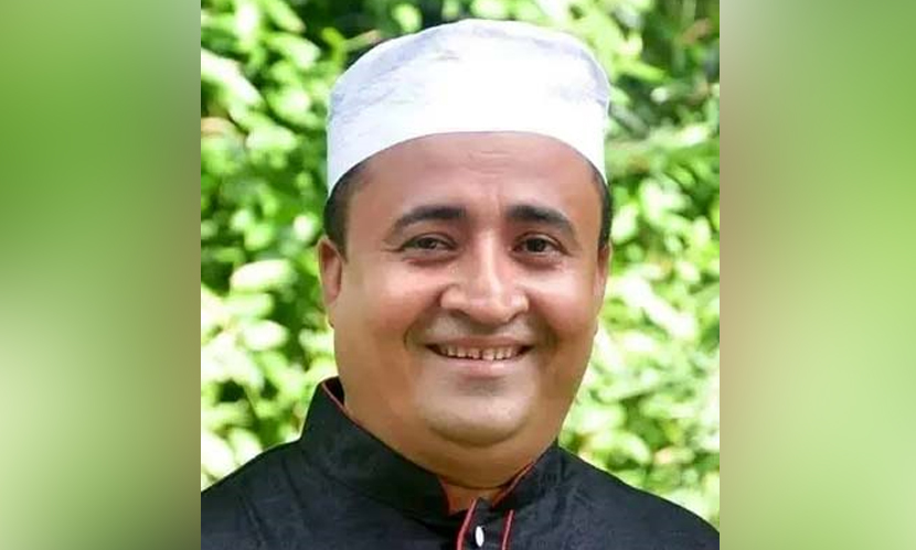 পুলিশ দেখে পুকুরে ঝাঁপ, তবুও রক্ষা নেই যুবলীগ সভাপতির