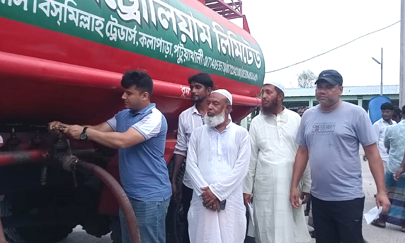 জেলেদের জন্য বিশেষ উদ্যোগে ডিজেল সরবরাহ, সাময়িক স্বস্তি